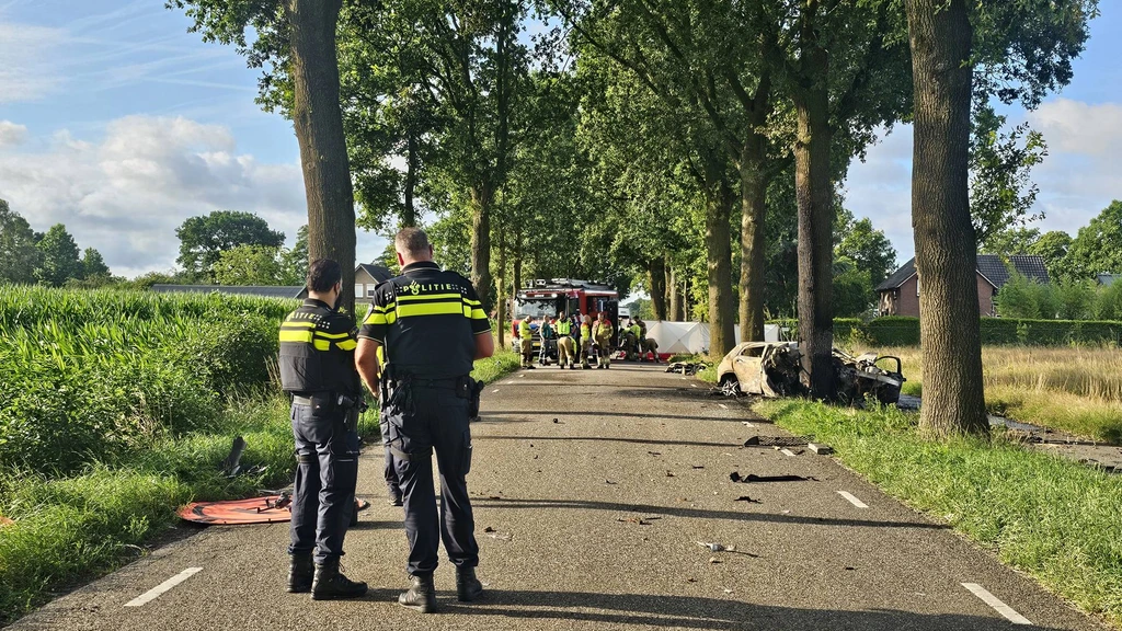 Eenzijdig auto-ongeluk in Brabant kost twee 15-jarigen het leven