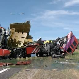 Brandweerwagen breekt in stukken en raakt van de weg in Zeeland, één gewonde