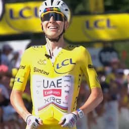 Video | Pogacar toont publiek gele trui na derde etappewinst deze Tour