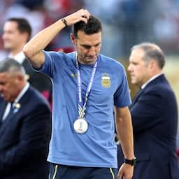 Argentijnse spelers praten niet met pers, huilende Scaloni zinspeelt op afscheid