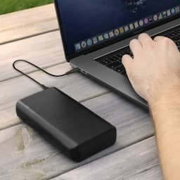 De beste powerbanks voor de zomervakantie