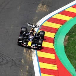 Live F1 | Hamilton crasht vlak voor einde training op Spa, Verstappen klokt derde tijd