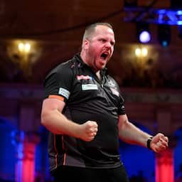 Van Duijvenbode verrast ook Anderson en bereikt halve finales World Matchplay
