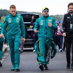 Gigantische update voor hopeloos Aston Martin, Alonso twijfelt over toekomst