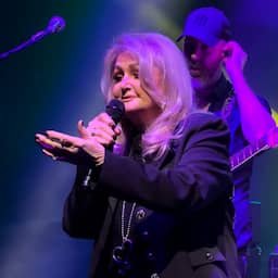 Video | Bonnie Tyler overleden: zo zong ze recent haar grootste hit