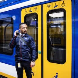 Zo bevalt het NS-noodnummer dat je in de trein ziet: 'Ze reageren best snel'