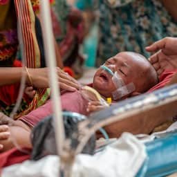 Zeker 750 doden door enorme mazelenuitbraak in Bangladesh: 'Nog nooit gezien'