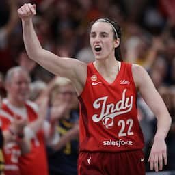 WNBA-sensatie Clark schrijft historie met 45 punten in één partij: 'Surrealistisch'