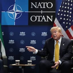 Trump zegt Syrië van terrorismelijst te halen en sancties te schrappen