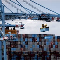 Nederlandse export trekt verder aan in mei, meer aardolieproducten uitgevoerd