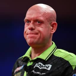 Geïrriteerde Van Gerwen baalt van 'onnodig' verlies: 'Had last van schouder'