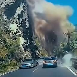 Video | Dashcam filmt aardverschuiving in China