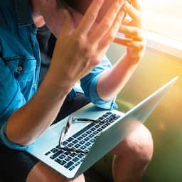 Stelling | 'Ik heb meer last van werkgerelateerde stress in de zomer'