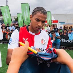 Stengs laat contract ontbinden en vertrekt per direct bij Feyenoord