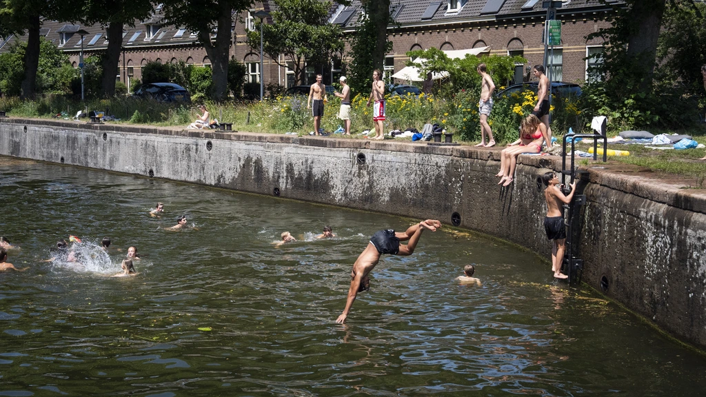 Verdrinkingen in binnenwater: 'Geen idee van wat zich onder water bevindt'