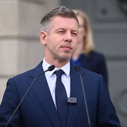 Hongaarse president staat met tegenzin voor vertrek na wijziging van grondwet