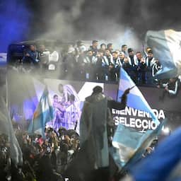 In beeld | Geen Messi en Paredes viert feest: de thuiskomst van Argentinië