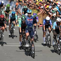 Kooij grijpt naast tweede ritzege in Tour, Merlier sprint opnieuw naar overwinning