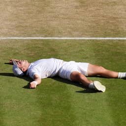 Brits sprookje op Wimbledon duurt voort: wildcardhouder Fery naar halve finales