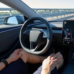 Frankrijk verzet zich tegen zelfrijdende Tesla's op de weg