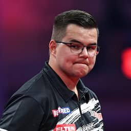 Na Dirk van Duijvenbode haalt ook Gian van Veen halve finale World Matchplay