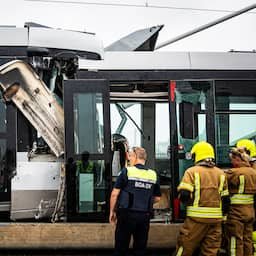 Video | Hulpdiensten in actie op Erasmusbrug na botsing trams