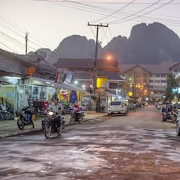 Laos tast in het duister over oorzaak van giftige shotjes die zes levens eisten