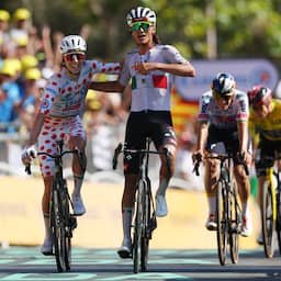 Del Toro wint Tour-rit na genegeerd te zijn door ploegauto: 'Ze hoorden me niet'