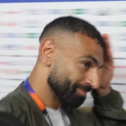 Video | Mo Salah loopt voorbij pers na WK-nederlaag tegen Argentinië