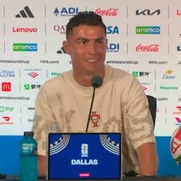 Video | Ronaldo tegen journalist bij persconferentie: 'Hij mag me niet, benieuwd naar zijn vraa