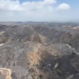 Video | Spaanse politie deelt luchtbeelden van zwartgeblakerd landschap in Andalusië