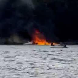 Video | Watervliegtuig maakt noodlanding en vliegt in brand in VS