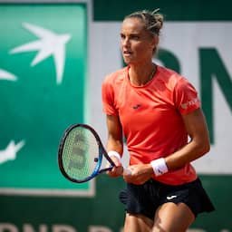 Arantxa Rus pakt slechts drie games bij eerste partij op WTA-toernooi in een jaar
