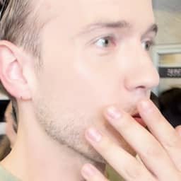 Video | Moulin Rouge!-hoofdrolspeler Martijn Noort vlogt tijdens sprinklerincident