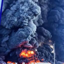 Video | Medewerker filmt inslag Oekraïense drone bij Russisch magazijn