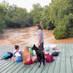 Video | Kampeerders in VS roepen om hulp terwijl gebouw wegspoelt