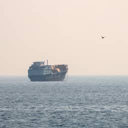 Verdere escalatie in Midden-Oosten: Iran sluit Straat van Hormuz en VS valt aan