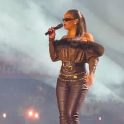 Video | Rihanna na jarenlange pauze weer op podium bij concert JAY-Z: 'Beetje uit vorm'
