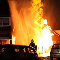 Video | Grote vlammenzee naast woningen door gaslek in Gelders Asperen