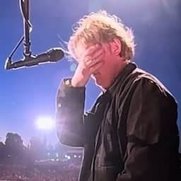 Video | Lewis Capaldi huilt op podium: 'Wist niet of dit ooit nog zou lukken'