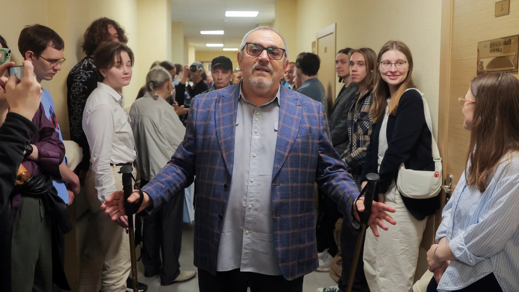 Russische politicus Nadezjdin krijgt boete, uitgesloten van verkiezingen