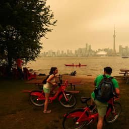 Slechte luchtkwaliteit in Toronto en New York door honderden bosbranden