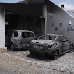 Video | Uitgebrande auto's en huizen in Zuid-Spanje na verwoestende brand