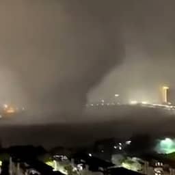 Video | Verwoestende tornado raast door Chinese stad