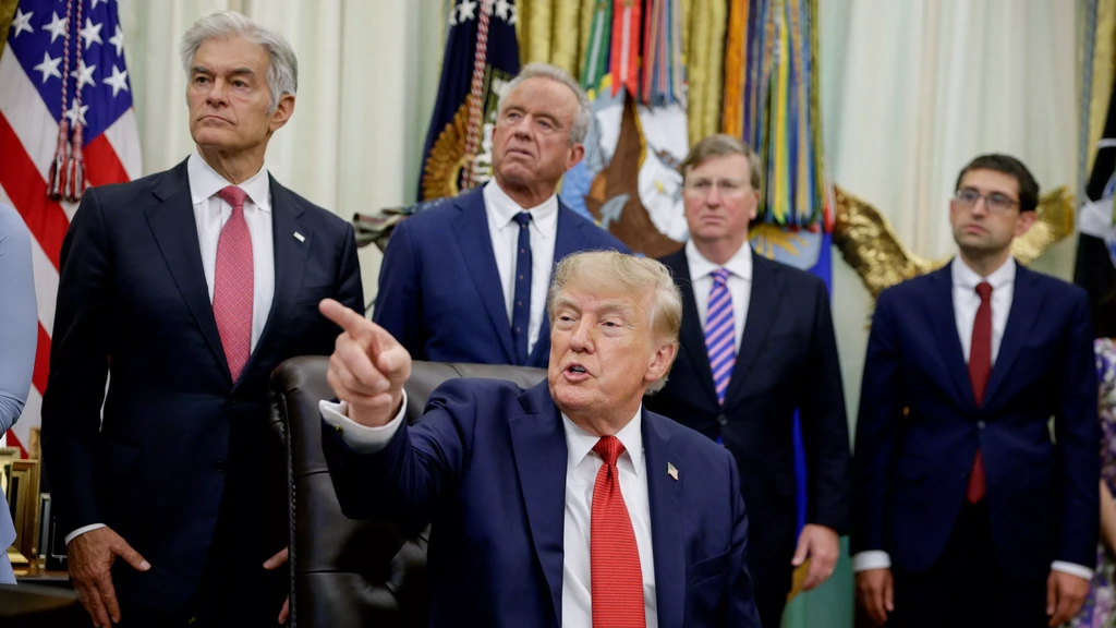 CNN, MSNOW en Politico door Trump uit Witte Huis geweerd om 'nepnieuws'